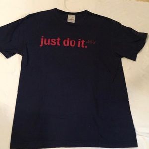 Nike T-Shirt Men’s Size Medium